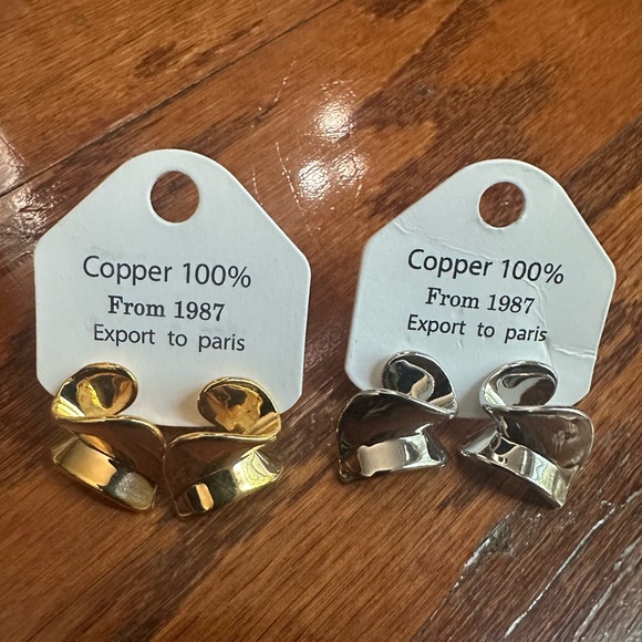 Non Tarnishing Gold and Silver Copper Earrings 2 Pairs NWT - Picture 2 of 3